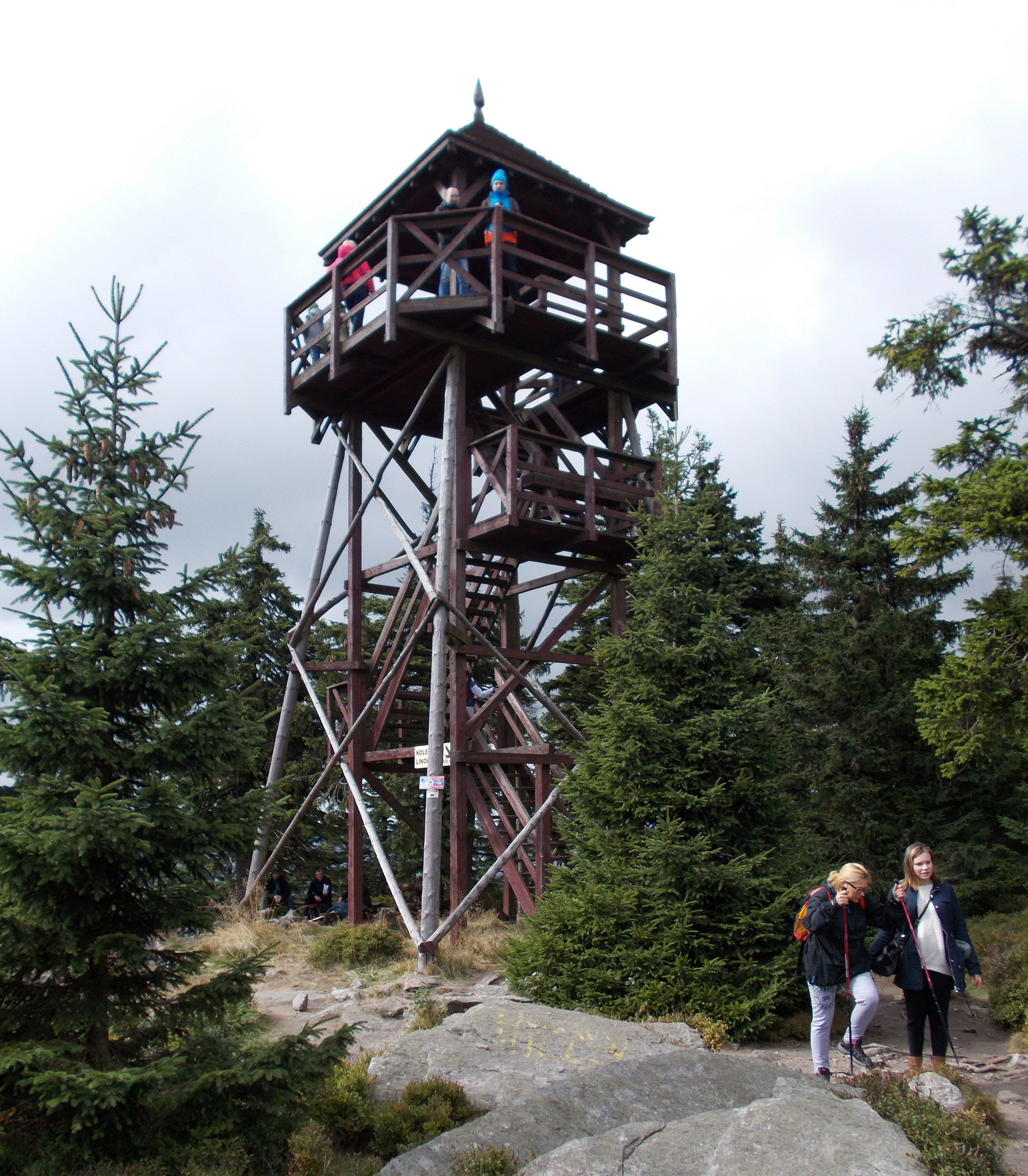Wieża widokowa na Czarnej Górze
